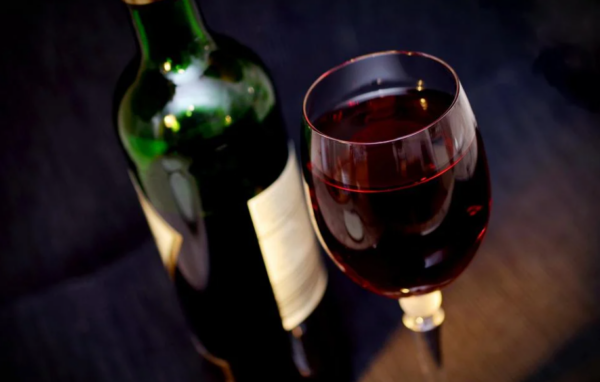 5 Ελληνικά κρασιά που πρέπει να δοκιμάσεις